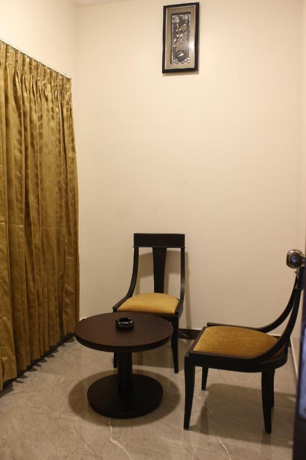 The Lavish Moon Hotel เยอร์โคด ภายนอก รูปภาพ